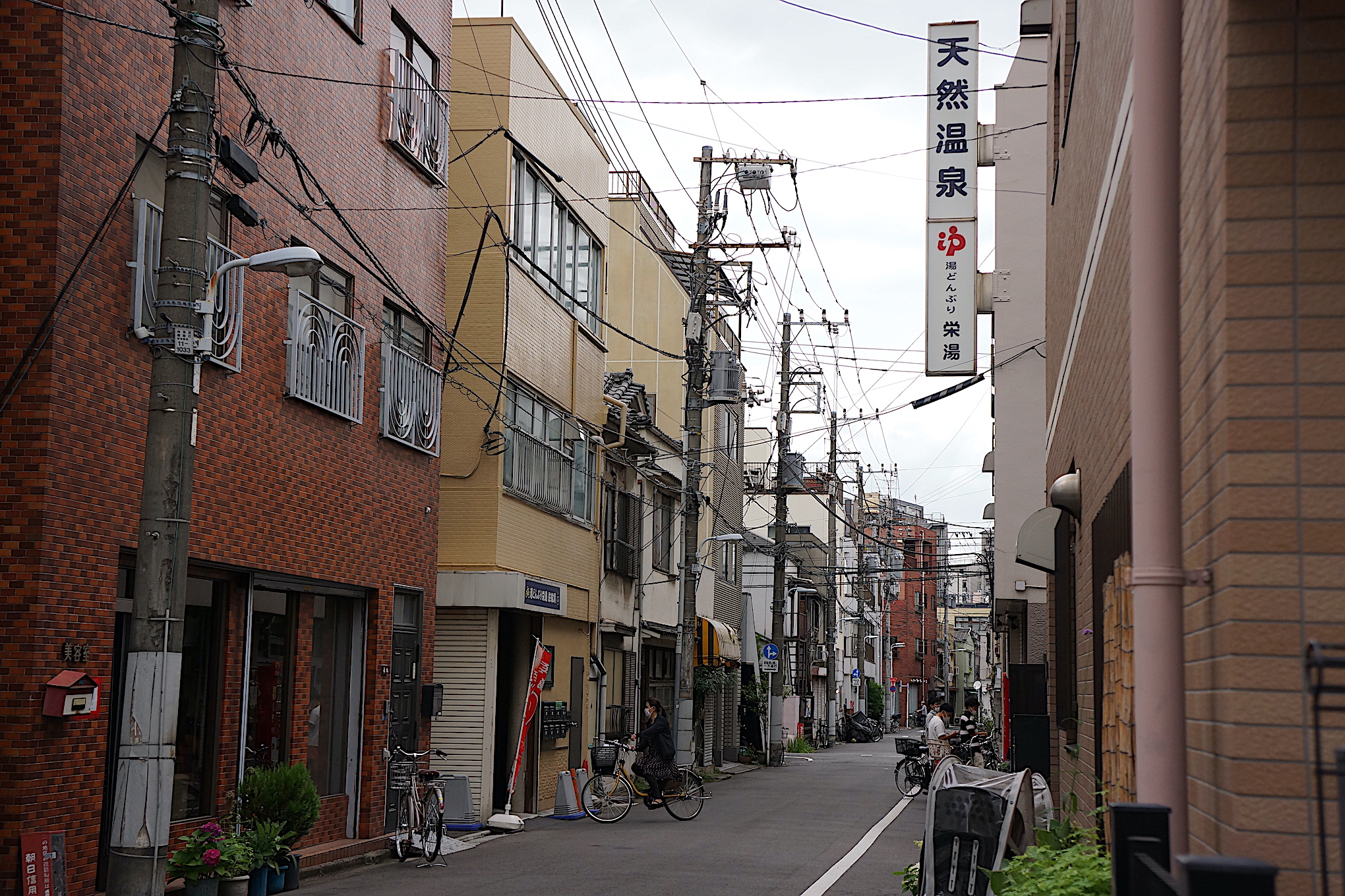 新宿は、新宿区と渋谷区にまたがる新宿駅を中心とした日本最大の歓楽街♪花園神社編。』新宿(東京)の旅行記・ブログ by 阿蘇美忍さん【フォートラベル】