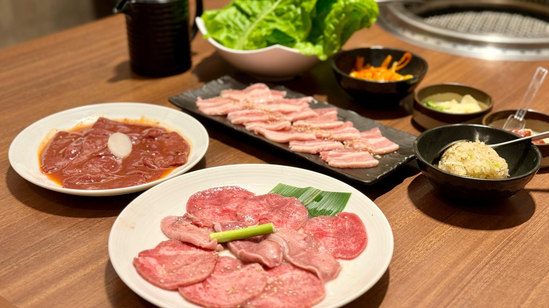 ✨おすすめメニュー紹介✨ 栃木名物✨ ＼宇都宮餃子／ ビールにはやっぱり餃子🎵