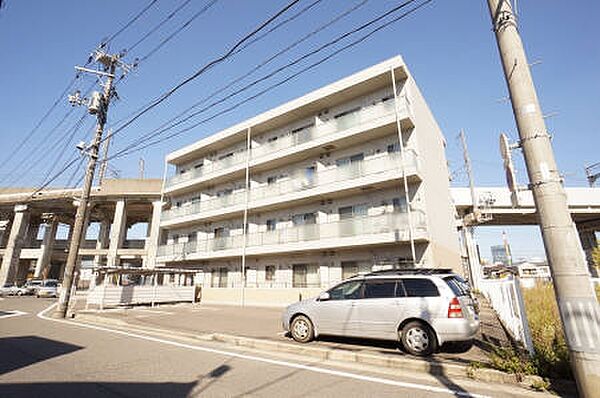 アーバンハイツ 河原町 «  （株）一歩（いっぽ）【宮城県仙台市（青葉区、宮城野区、若林区、泉区、太白区）を中心に賃貸物件を持つ、不動産賃貸業者です。アパート、マンション（ペット可）、トランクルーム、レンタル家電もご用意しております。その他リフォームのご相談