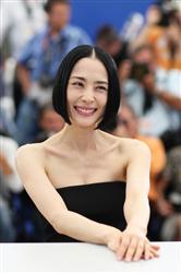 写真・図版（1枚目）| ミステリアス女優「深津絵里」のますます深まる謎 「踊る大捜査線」新作映画への出演はあるのか？〈土曜プレミアム「踊る大捜査線