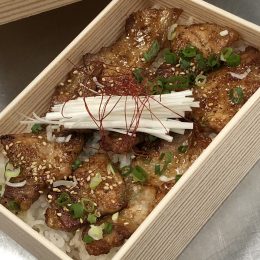 炭火焼肉レストラン フェ -