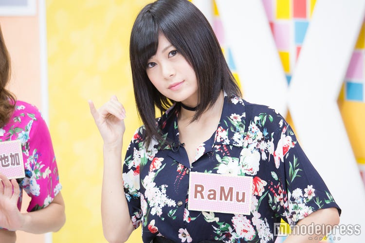 Hカップの“乳教祖”RaMu、豊満バストを大胆露出 今日一番読まれたニュースランキング【エンタメTOP5】 -