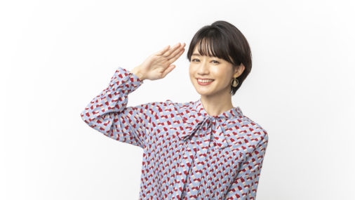 橋本環奈さん・石川佳純さんと100体のマネキンがCM初共演 洋服の青山新CM『レディス本気篇』を10月12日から全国放送 - SPOGEL