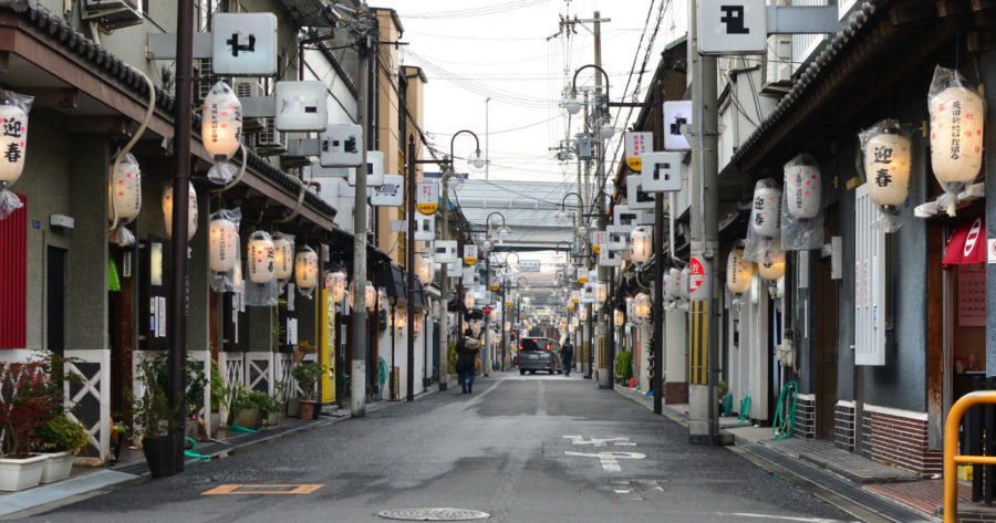 最新)【女の子全部見せます！】撮影禁止の「飛田新地」一覧で大量公開評価！！かわいい？！【これはあかんやつ】（後編） – 全国裏探訪