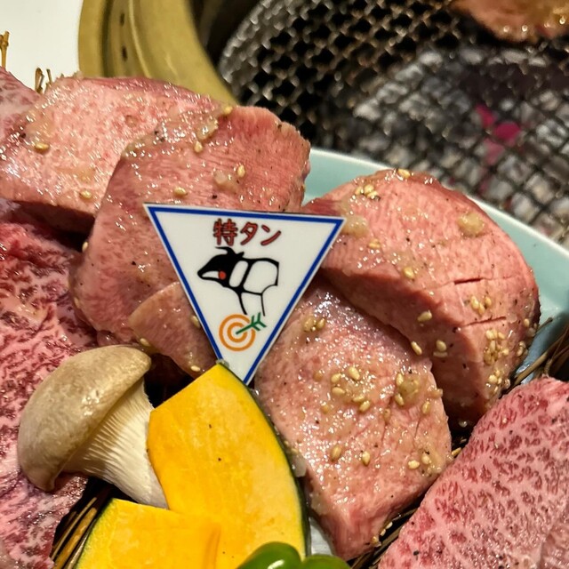 焼肉ドンピシャ 篠崎店（船堀/瑞江 焼肉）のグルメ情報 | ヒトサラ