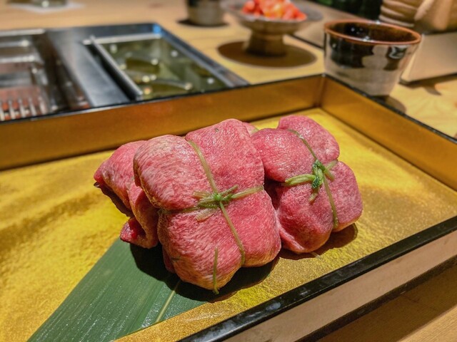 絶品神戸牛が堪能できる高級焼き肉店の映えメニュー「昇龍カルビ」が登場‼…町屋やきにく 密陽家（金バク！2023年 8月 18日OA） |