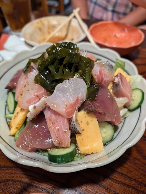 海のない岡崎市で大行列！ 「海鮮食堂 平の屋」が安く海鮮グルメを楽しめるワケ｜読むテレビ愛知