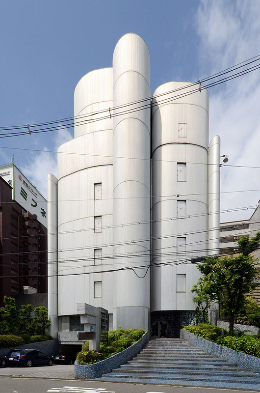 建築図鑑142☆数寄屋の迷宮「ホテル ベニ 東三国」 – ふくちゃん大活躍