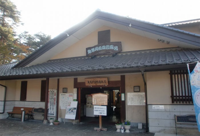 鬼怒川温泉 ものぐさの宿 花千郷はデリヘルを呼べるホテル？ |