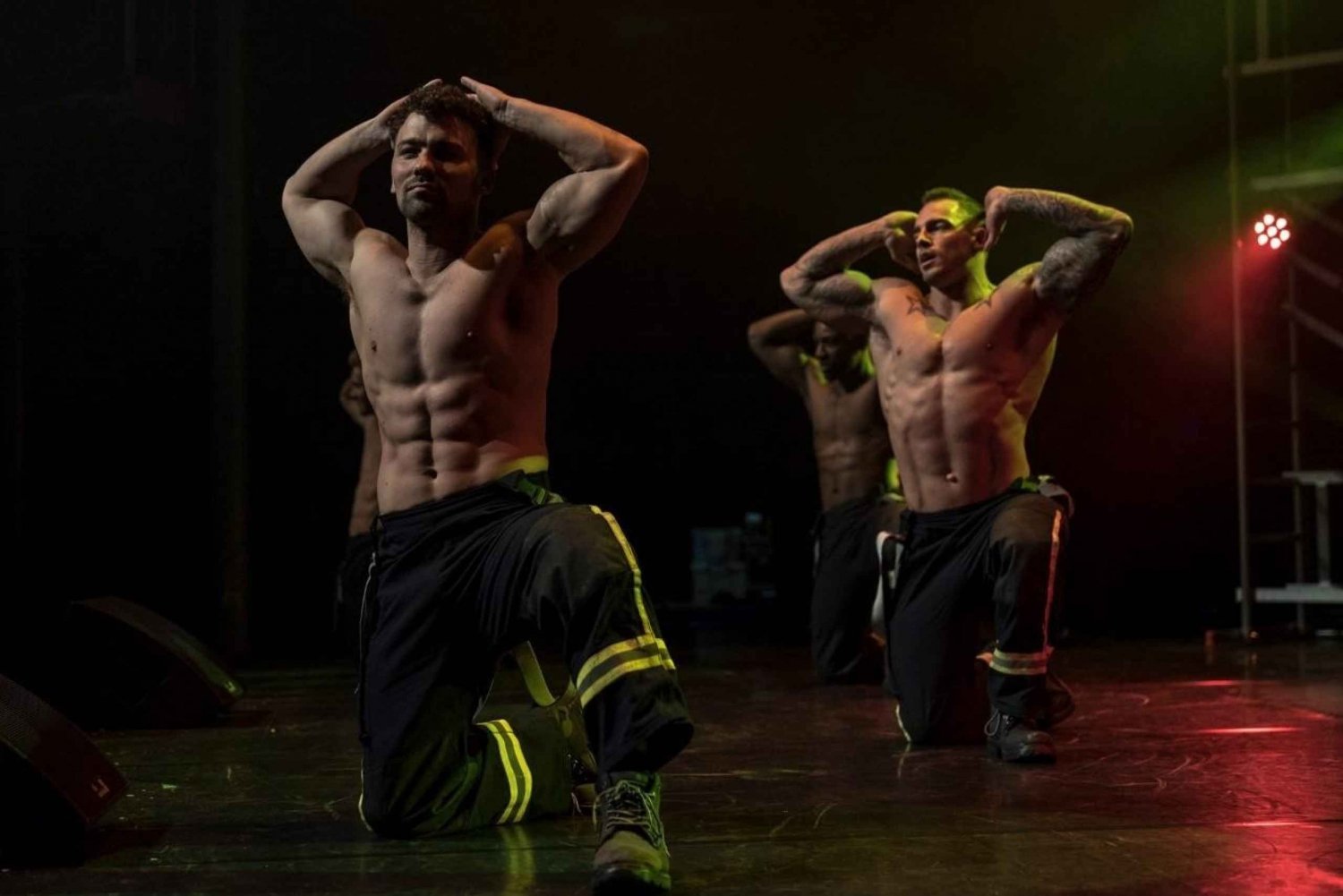 女性だってハメを外そう！ 男性ストリップ Chippendales